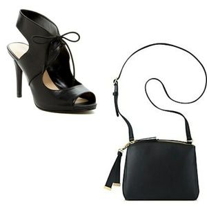 Ninewest Gallison Leather Peep Toe heels